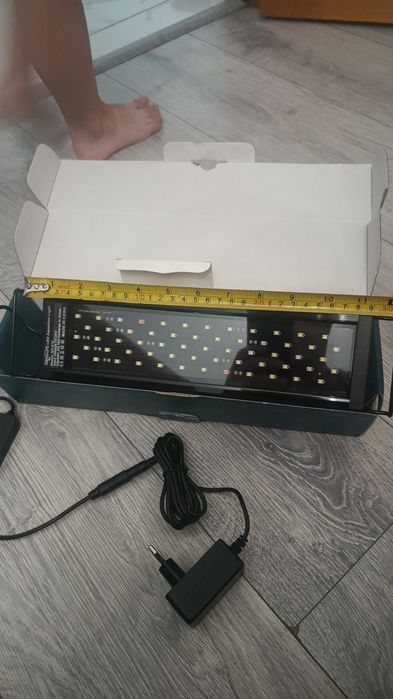 Lampa pentru acvariu