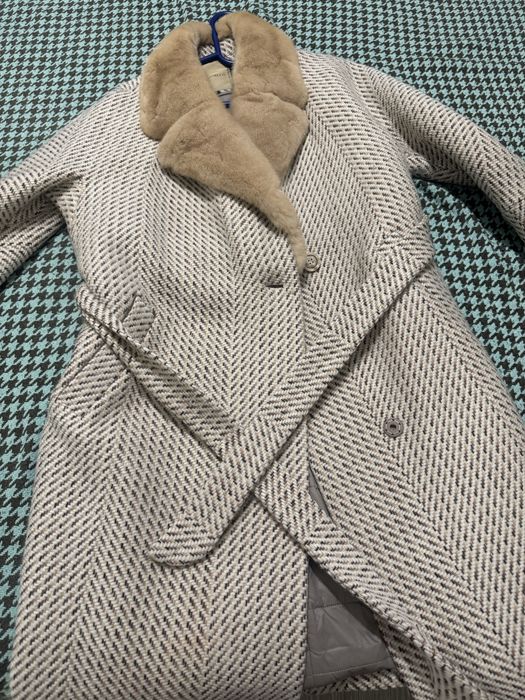 Пальто стеганное с норковым воротником