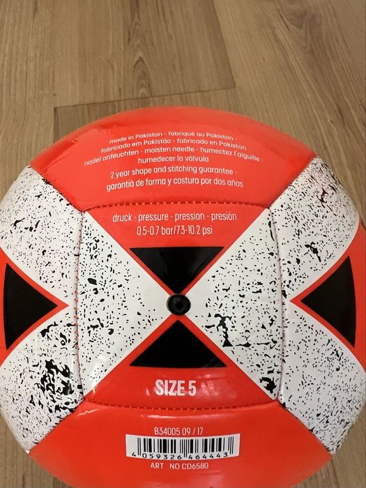 Футболни топки (Adidas, Kipsta/Decathlon)