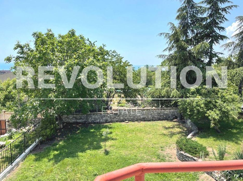 Дава се под наем Къща в Варна, м-т Св. Никола - 110 кв.м за 950 € - Снимка #14