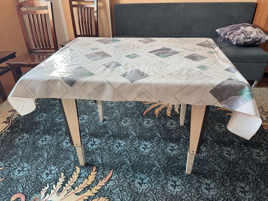 Б/у стол обеденный