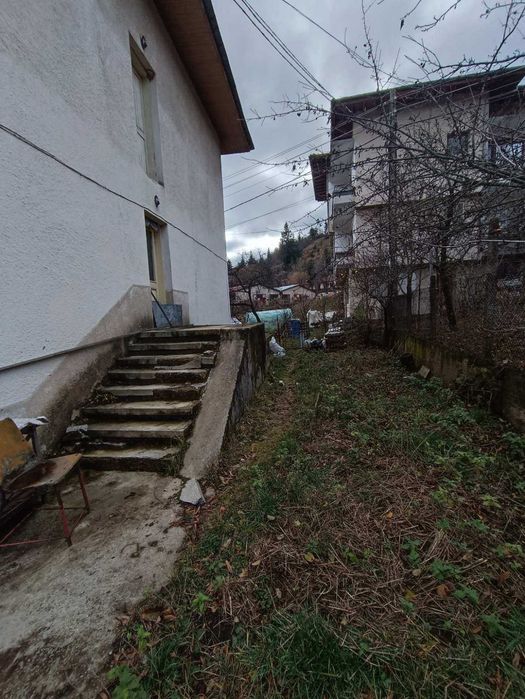 Продава се Къща в с. Момчиловци, Област Смолян - 300 кв.м за 264 €/кв.м - Снимка #15