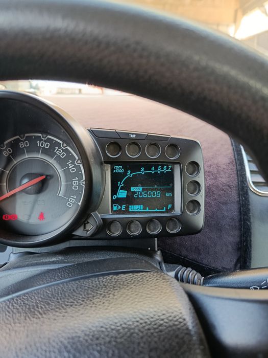 Spark 2014 yil  prabeg 206.000km xolati yaxshi  balon xolati oʻrta