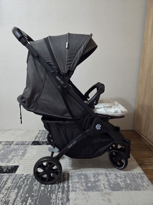 Продам детскую коляску