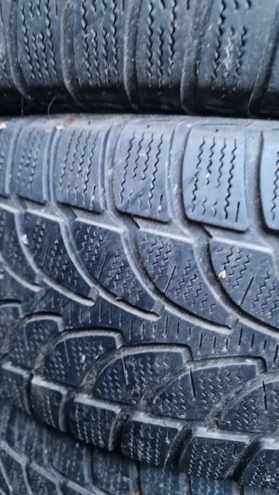 225 65 17 Bridgestone 5 anvelope iarna
