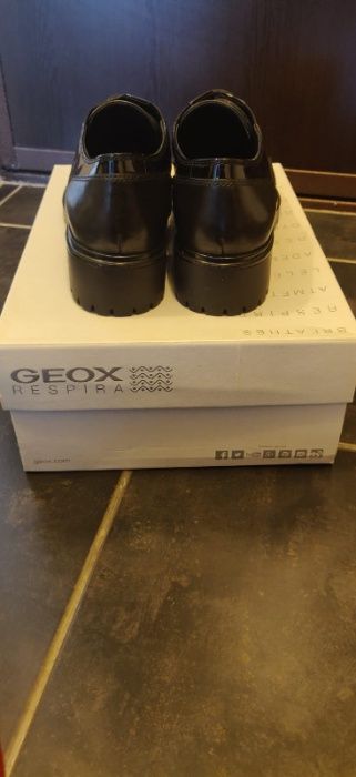 Pantofi GEOX RESPIRA noi din piele, marimea 37