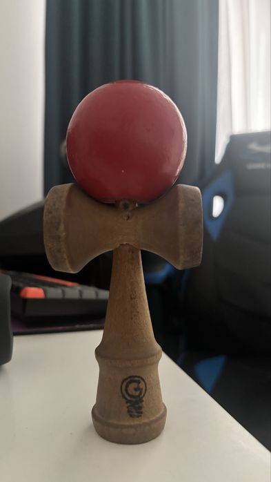 Kendama facuta pe piese