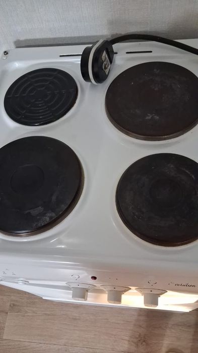 Продам  электроплиту