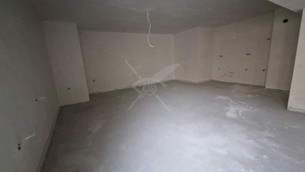 Продава се Двустаен апартамент в Асеновград - 102 кв.м за 1003 €/кв.м - Снимка #3