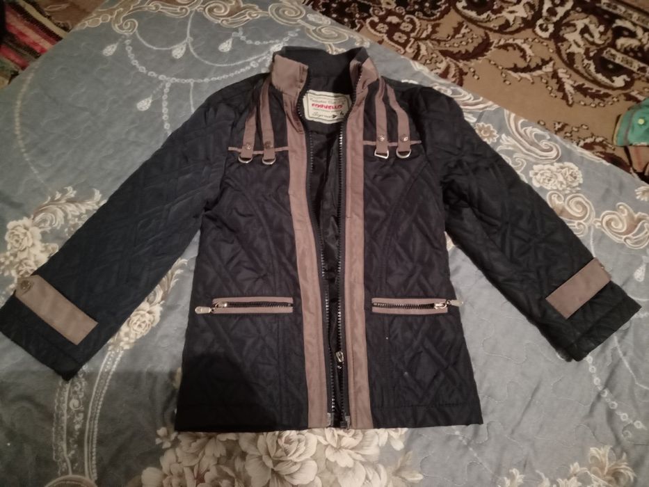 Продам куртки на мальчика весна осень