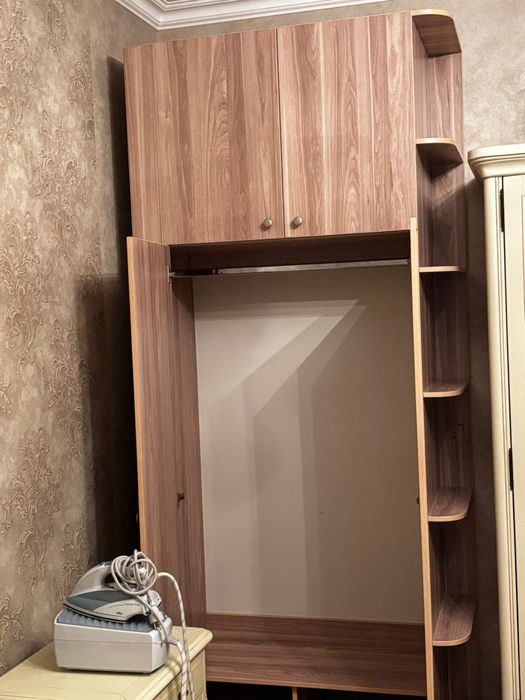 Шкаф плательный