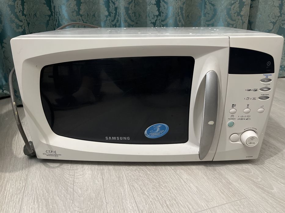 Микроволновку продам