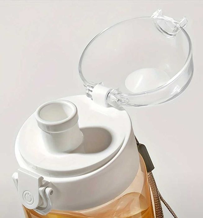 Нова бутилка за вода