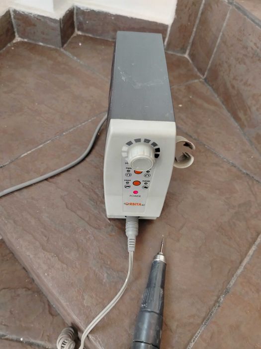 Freza electrica cu variator turație și sens