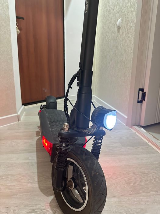 Продам самокат от Jayour