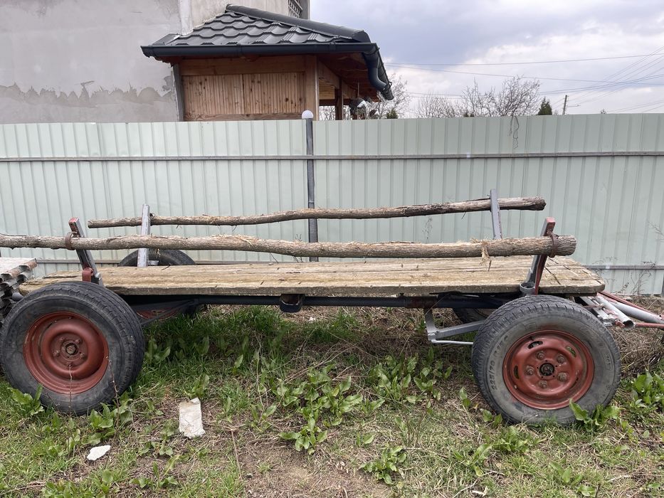 vand tractor  mc cormic 35 cai. mai multe detali la tlf