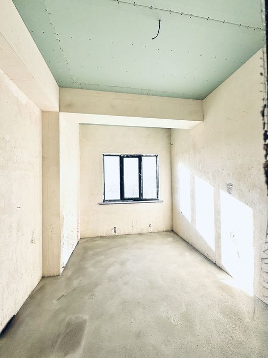 Продается 4 комнатная квартира. Мирзо Улугбекский район. Экобазар.