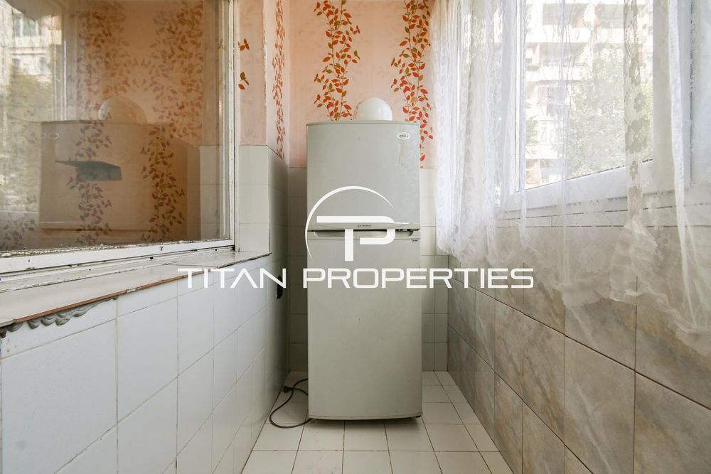 Дава се под наем Тристаен апартамент в София, Люлин 6 - 90 кв.м за 500 € - Снимка #6