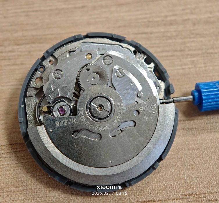 Seiko NH37A Механизъм за ръчен часовник