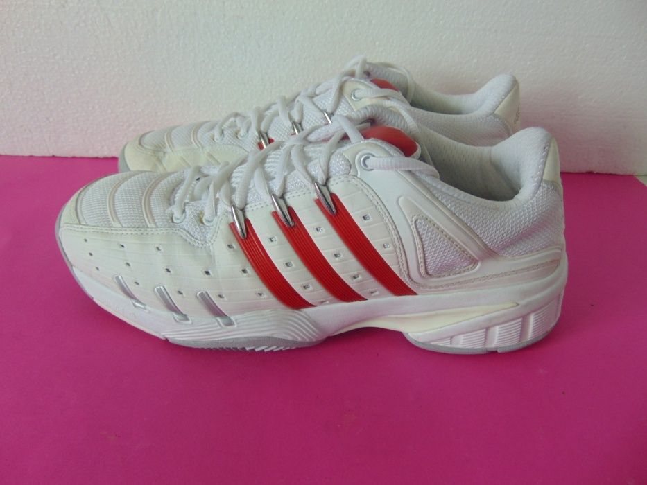 НОВИ Adidas номер 44 Оригинални мъжки маратонки