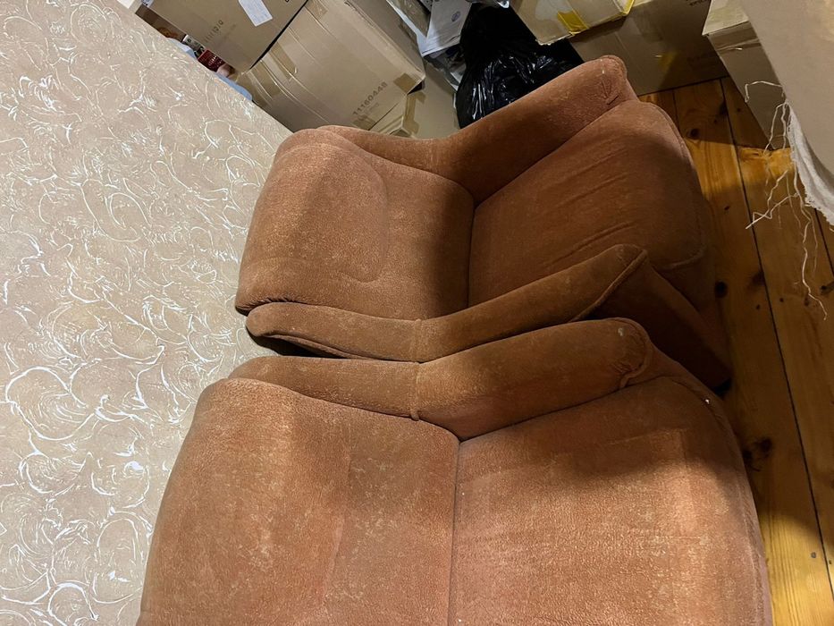 Продам диван с креслой