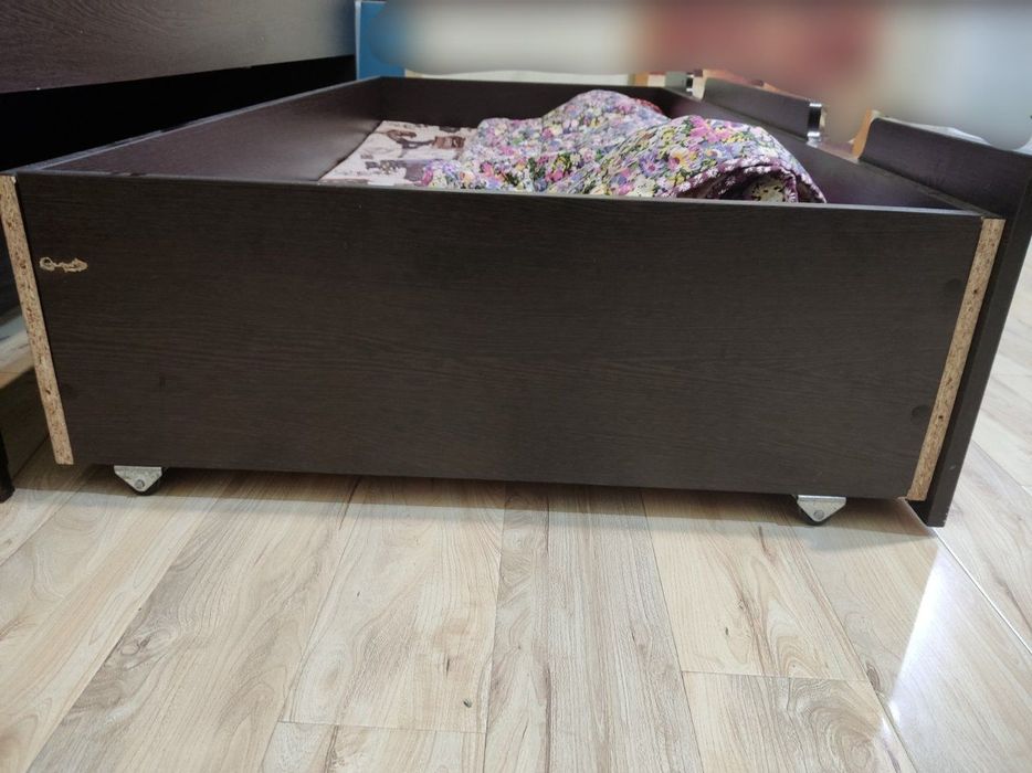 Срочно! Кровать-выкатная (тандем)