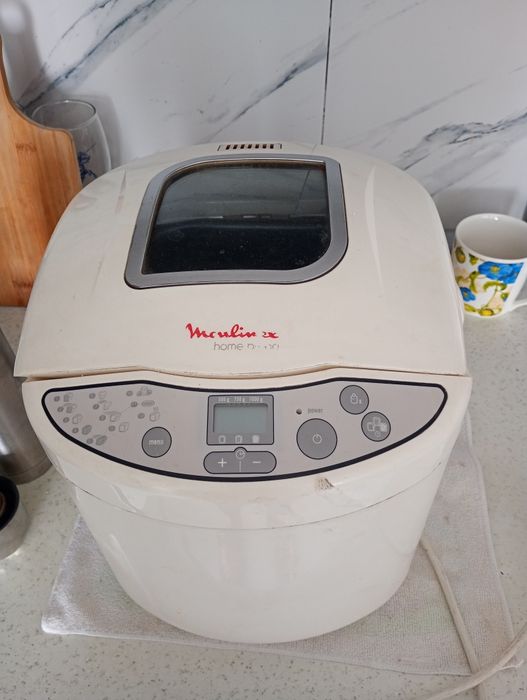 Продадим хлебопечку
