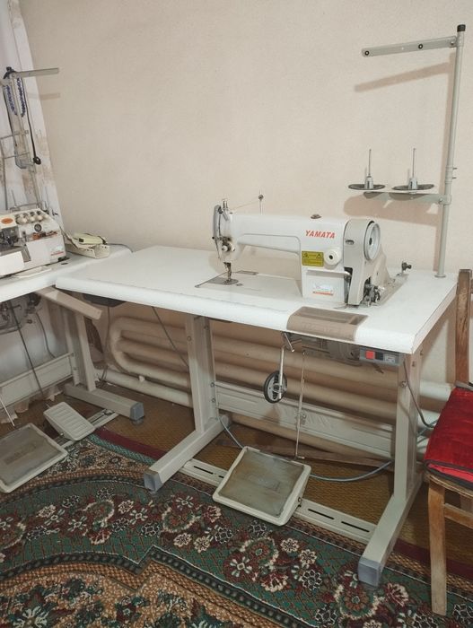 Тикув машина тугри чок ва аверлок.Ямата холати аъло.