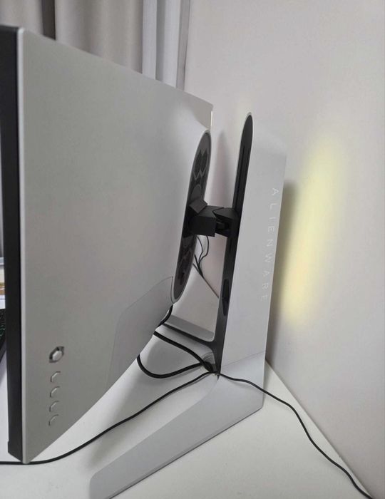 Monitor Dell Alienware 240hz