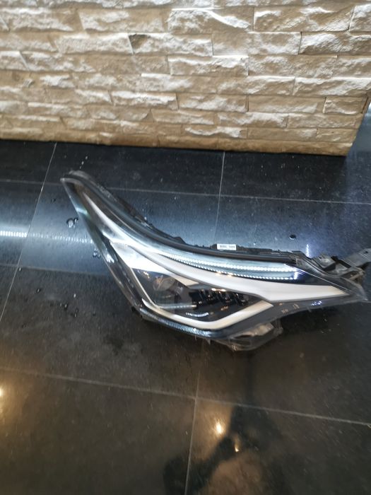 Far dreapta Toyota chr ch-r full led