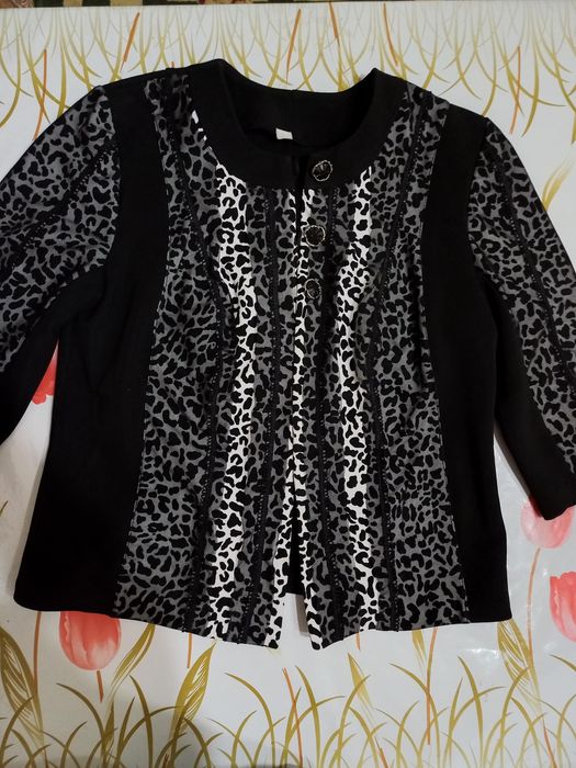 Продается платье с пиджаком