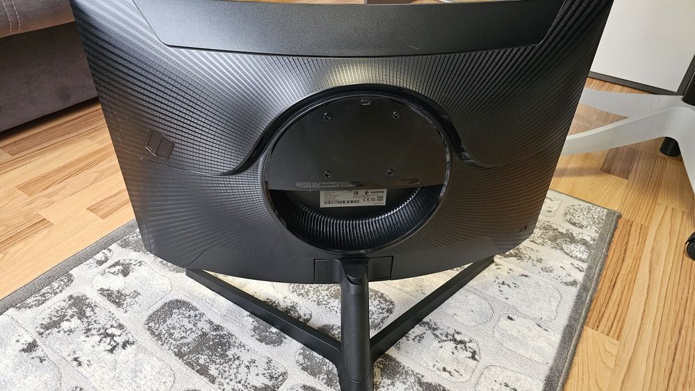 Monitor Samsung 27 inch 165 hz