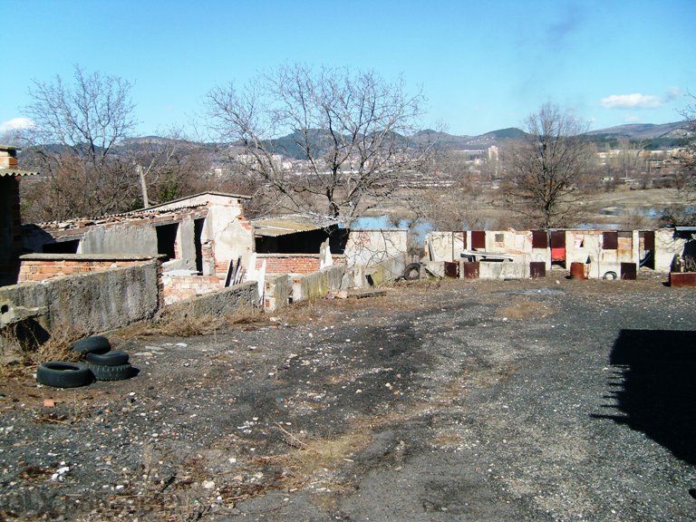 Продава се Промишлена сграда в Кърджали, Веселчане - 2000 кв.м за 21 €/кв.м - Снимка #10