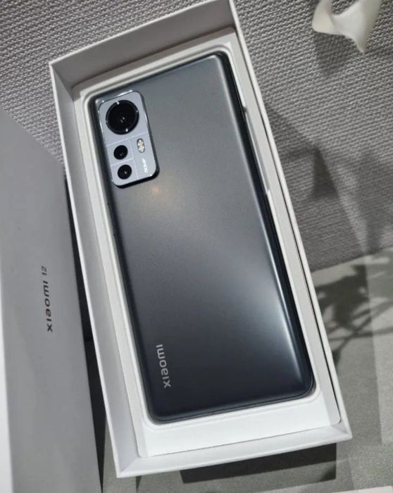 Xiaomi Mi 12 8/256