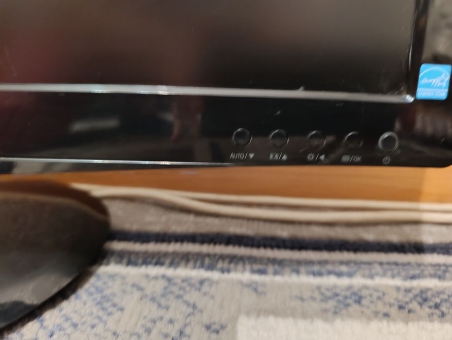 Продам монитор Phillips !