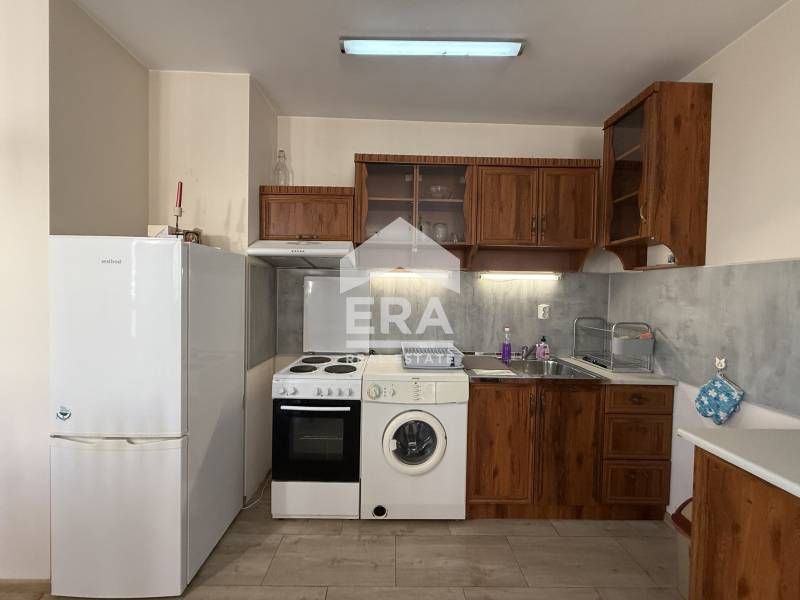 Дава се под наем Двустаен апартамент в Варна, Левски - 70 кв.м за 450 € - Снимка #1