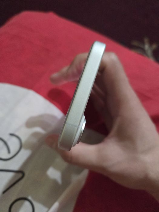 IPhone 17 256gb white LLA unlocked