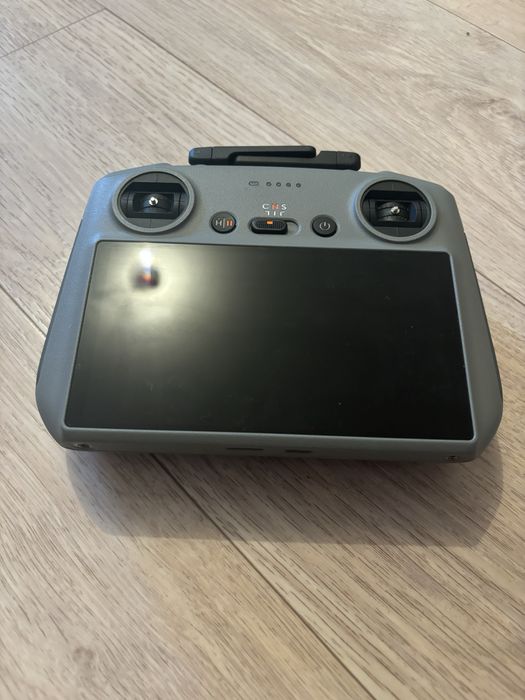 Продам дрон Dji mini 4 pro