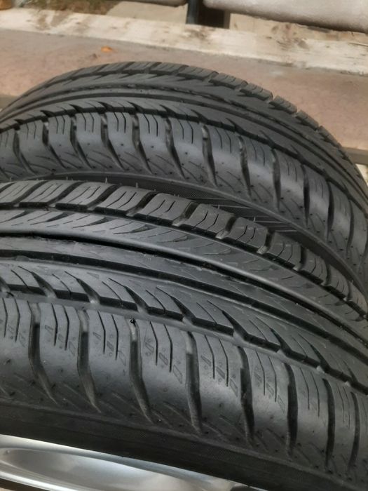 Продам 2шт 175 65 r14 Ваз