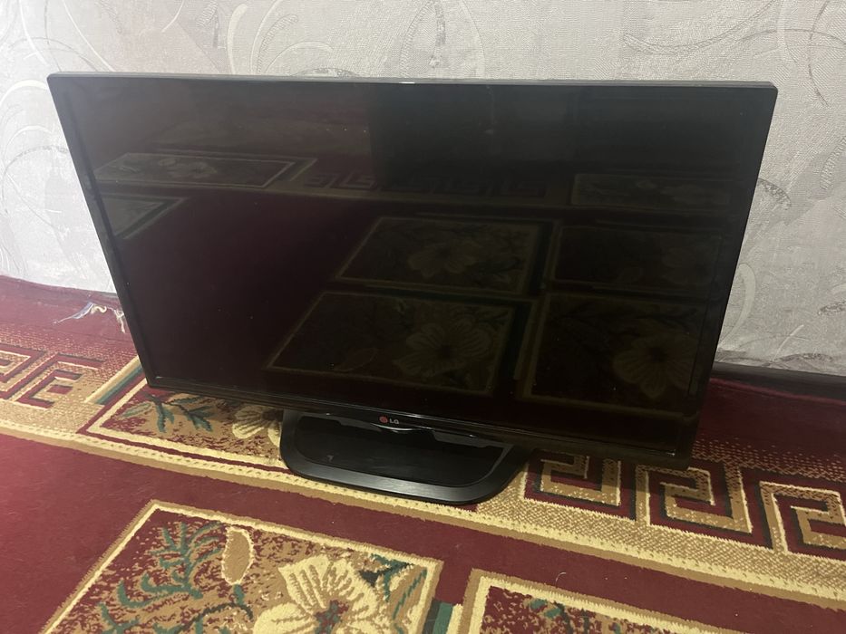 Продам телевизор LG