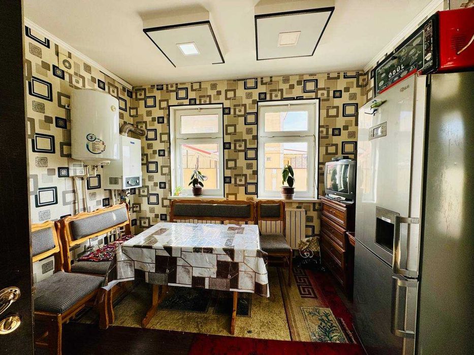 4 sotixli tayyor kottedj sotiladi.