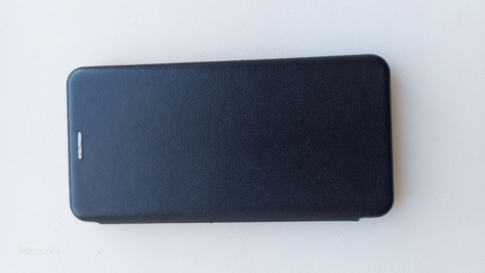 Продам чехол-книжка на Samsung a02