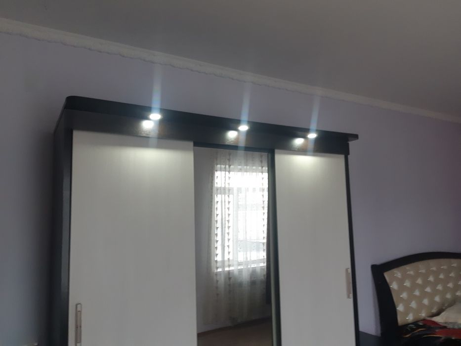 Продам спальный гарнитур