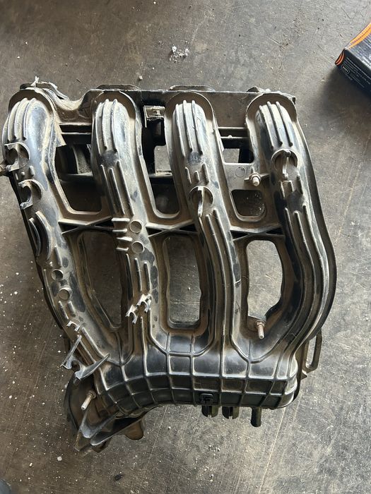 Продам впускной коллектор на приору