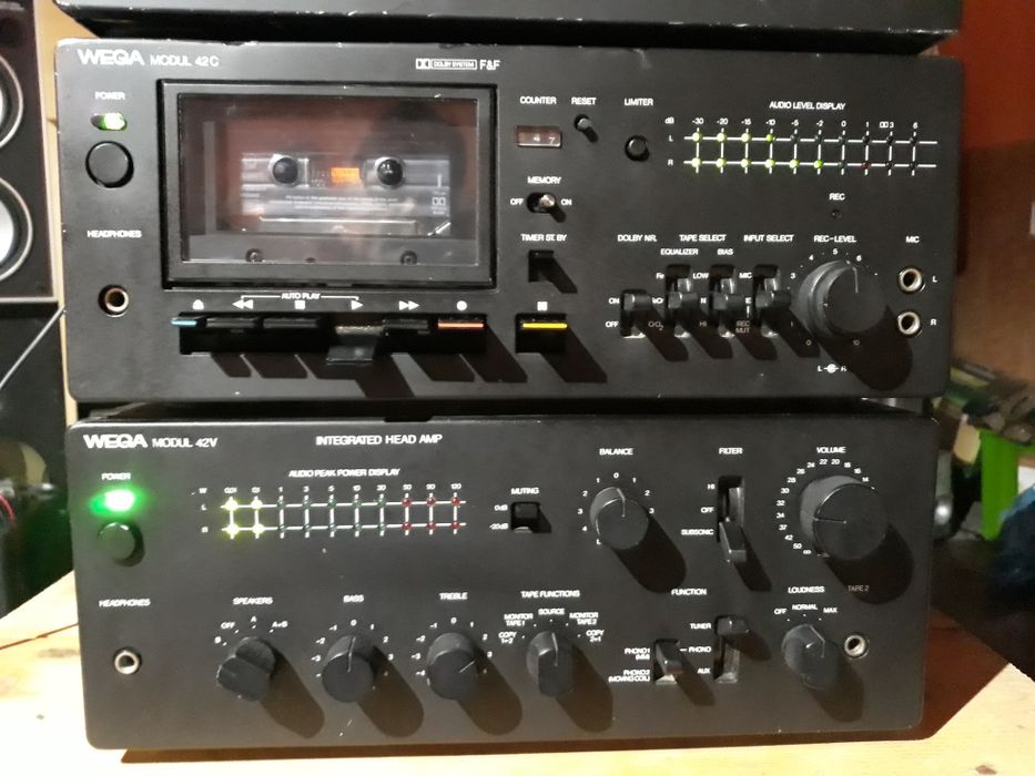Linie audio . Sony  .wega modul 42v reducere