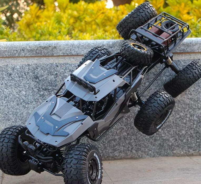 Машинка джип на радиоуправлении