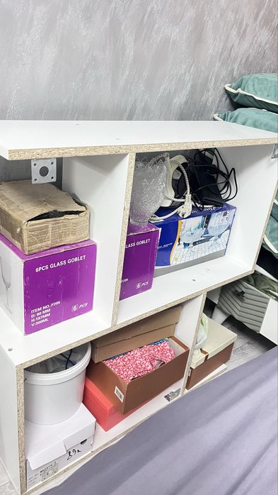 продам книжную полку