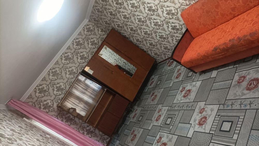 Zudlik bilan frunze massifda 1xonali kvartira ijaraga beriladi