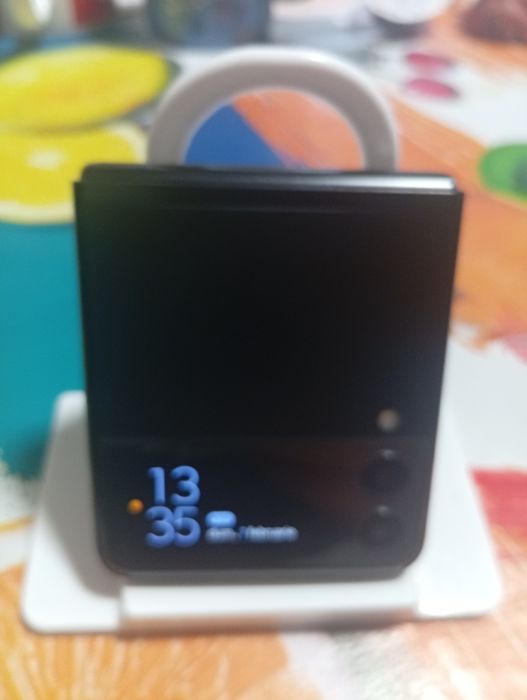 Vând Samsung Z flip 3 5g