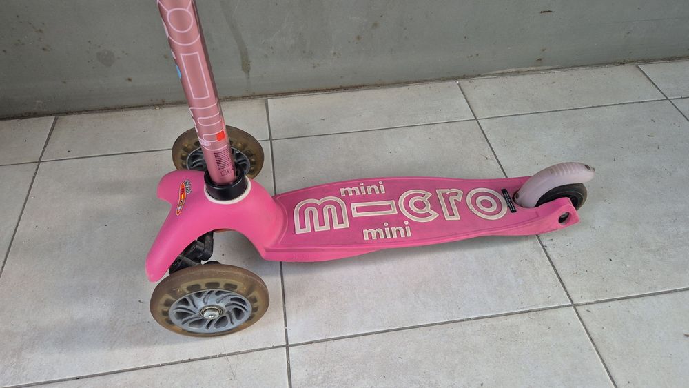 Тротинетка Micro Mini Deluxe